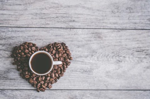 精品咖啡企业和协会如何与专业人士和消费者沟通互动？